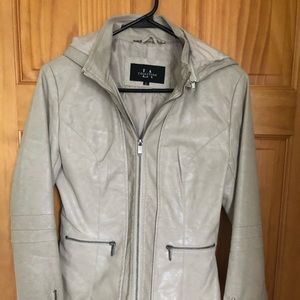 Women’s jacket, hoodie, size S, tan in color